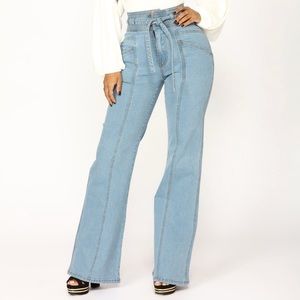 NWT High Rise Bell Bottom Jeans